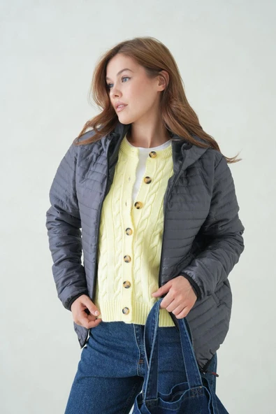 D1fference İçi Astarlı Cepli Kapüşonlu Jel Elyaf Su ve Rüzgar Geçirmez Şişme Kışlık Kadın Mont - Resim 7