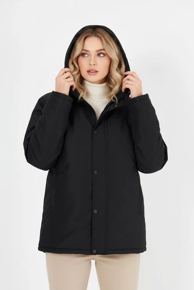 İçi Kürklü Su ve Rüzgar Geçirmez Cepli Kapüşonlu Kadın Mont - Resim 5