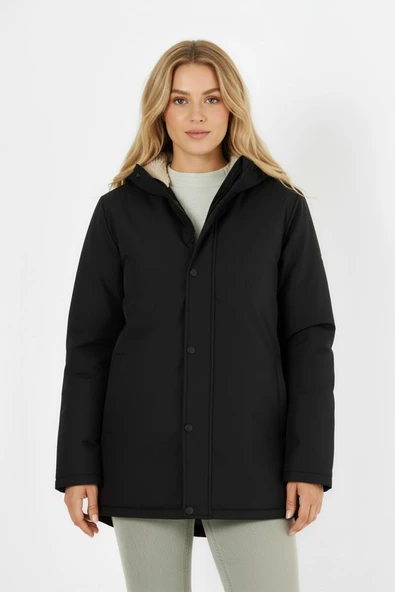 İçi Kürklü Su ve Rüzgar Geçirmez Cepli Kapüşonlu Kadın Mont - Resim 3