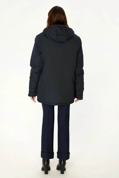 İçi Astarlı Su ve Rüzgar Geçirmez Cepli Kapüşonlu Kadın Mont - Resim 6