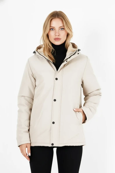 İçi Kürklü Su ve Rüzgar Geçirmez Cepli Kapüşonlu Kadın Mont - Resim 12