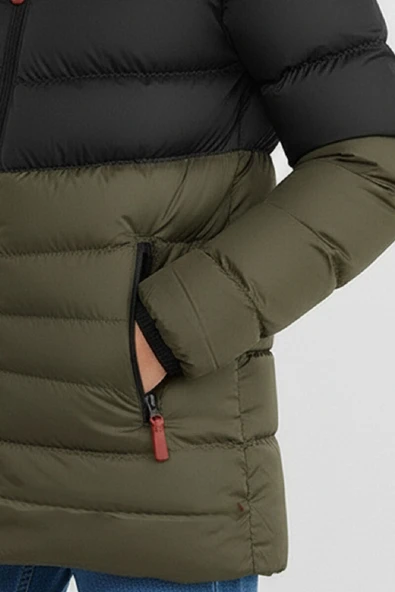 İçi Kürklü Su ve Rüzgar Geçirmez Kapüşonlu Kız Çocuk Mont - Resim 5