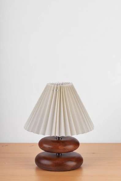 Lumexx MARS CEVİZ PİLELİ KREM ABAJURLU MASA LAMBASI - Resim 2