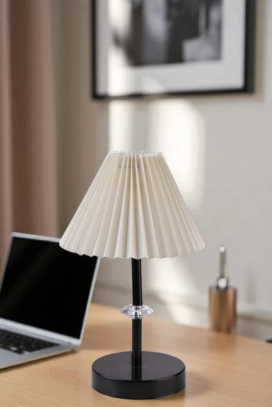 Lumexx ÜSKÜP SİYAH PİLELİ KREM ABAJURLU MASA LAMBASI - Resim 2