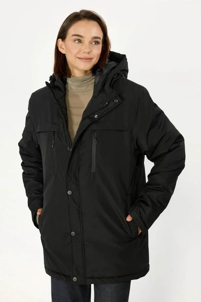 İçi Astarlı Su ve Rüzgar Geçirmez Cepli Kapüşonlu Kadın Mont - Resim 7