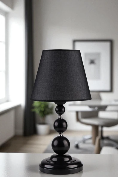 Lumexx HAYAL SİYAH PRAMİT HASIR SİYAH ABAJURLU MASA LAMBASI ürün görseli