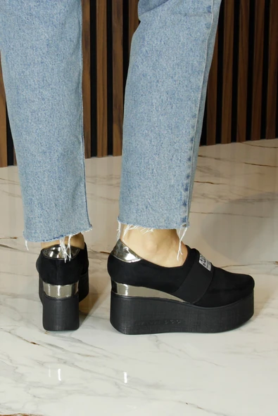 Erkan Saçmacı Himani Siyah Süet Yuvarlak Burun Gümüş Detaylı Gizli Dolgu Topuklu Günlük Ayakkabı - 5