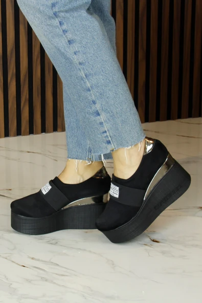 Erkan Saçmacı Himani Siyah Süet Yuvarlak Burun Gümüş Detaylı Gizli Dolgu Topuklu Günlük Ayakkabı - 6