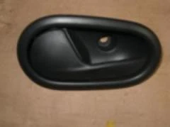 KAPI İÇ AÇMA KOLU SOL CLIO SYMBOL JOY-DACIA SANDERO 2013 806717698R ürün görseli 1