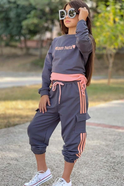 Kız Çocuk Yazı Detaylı Crop Kaşkorse Kolsuz Badi Detaylı Kargo Cepli Alt Lacivert Eşofman Takım - Resim 2