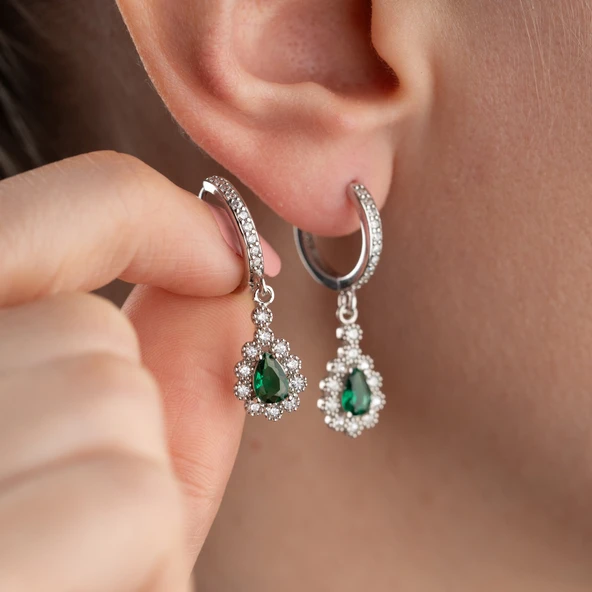 925 Ayar Gümüş Yeşil Damla Taşlı Küpe - Resim 3