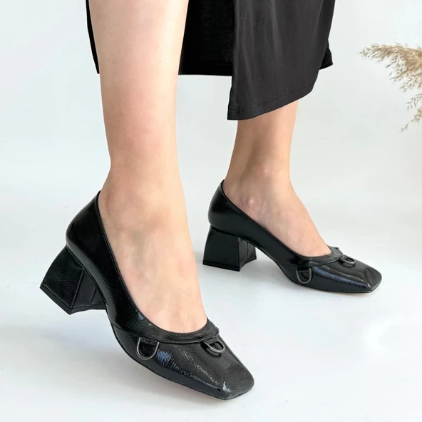 Cande Siyah Rugan Topuklu Ayakkabı - Resim 4