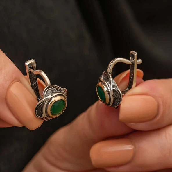 Gümüş Çiçek Desenli Otantik Kadın Küpe - Resim 4