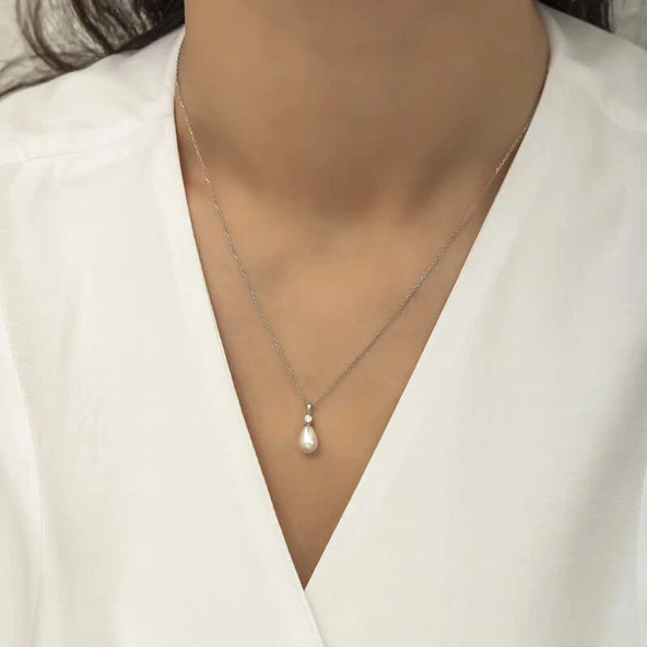 925 Ayar Gümüş Damla İnci Bayan Gümüş Kolye ürün görseli 1