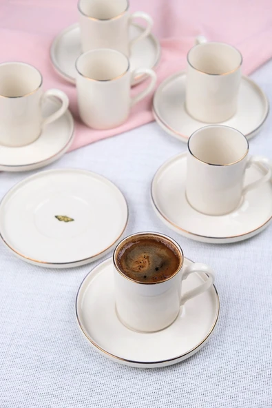 Tabak Evi Porselen Altın Yaldız Kahve Fincan Takımı Kelebek 90cc 6 Kişilik 12 Parça - 3