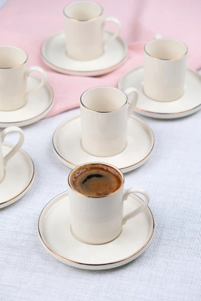 Tabak Evi Porselen Altın Yaldız Kahve Fincan Takımı Kelebek 90cc 6 Kişilik 12 Parça