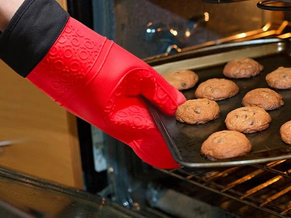 3B Trend 2 Adet Silikon Yanmaz Yapışmaz Isı Yalıtımlı Mutfak Fırın Eldiveni Kırmızı - Resim 4