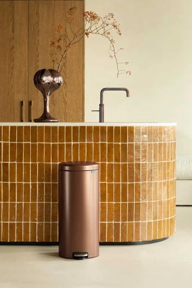 Brabantia Newıcon Warm Bronze Pedallı Çöp Kutusu 30lt - Resim 2