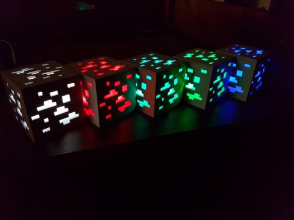 Minecraft Redstone Cevheri Lambası Redone Plastik Aparat - 1