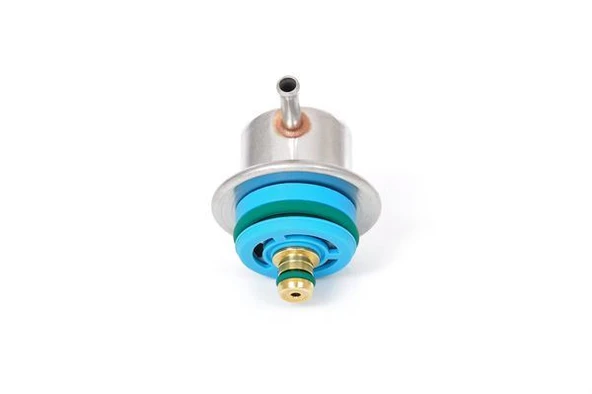 BOSCH 0280160597 YAKIT BASINC REGULATORU BMW M50 M52 M54 M60 M62 E36 E34 E39 E32 E38 E31 E53 13531436110 ürün görseli