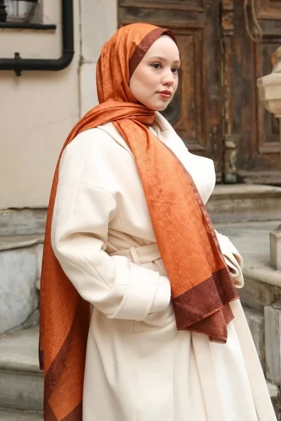 HİNT İPEK MONOGRAM ŞAL ürün görseli 1