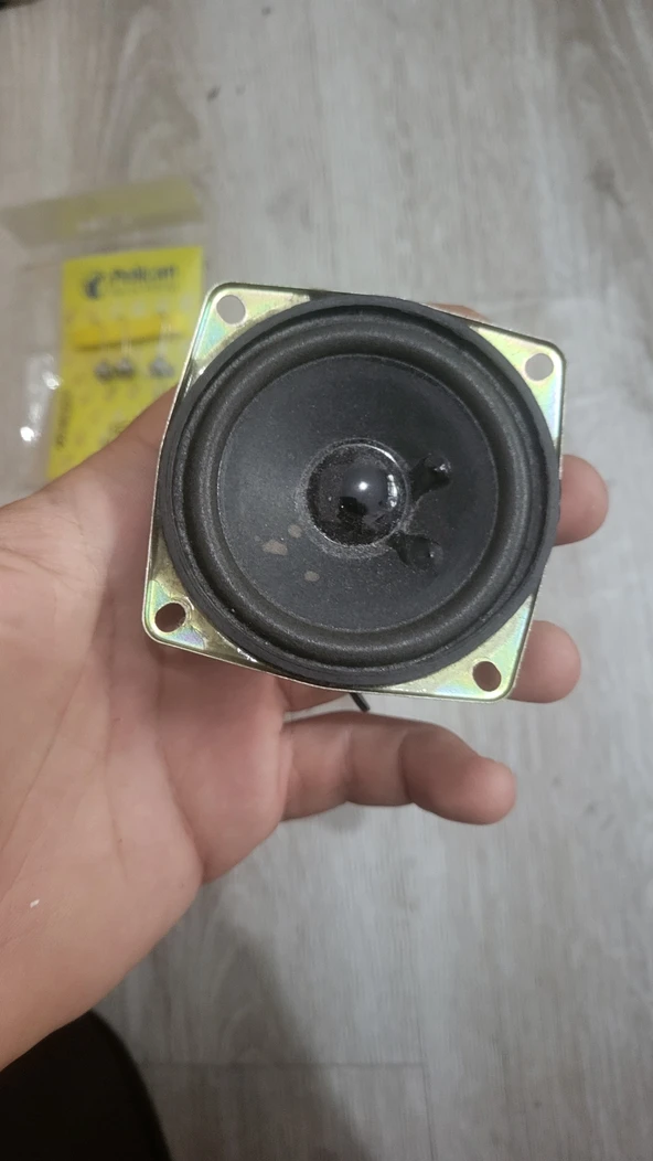 Küçük hoparlör ikinci el sağlam ürün görseli