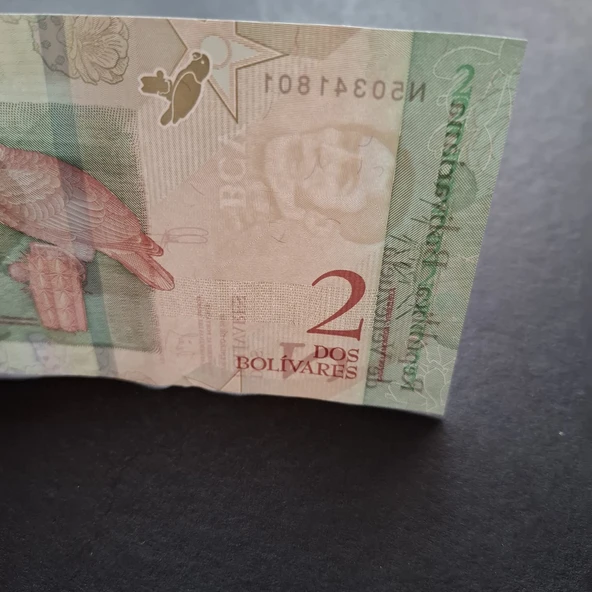 Escoines Koleksiyon 3996368f6b863e7679 2018 Venezuela 2 Bolivar ÇİL kağıt para - Resim 3