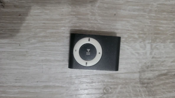 Mp3 calar ekransiz sarjli sd kart ile çalışır mikro sd ile çalışır sd kart icermez ikinci el sağlam - 2