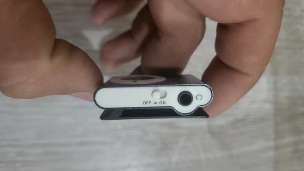 Mp3 calar ekransiz sarjli sd kart ile çalışır mikro sd ile çalışır sd kart icermez ikinci el sağlam - 3