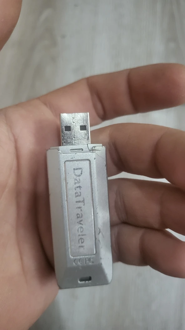 Kingston usb bellek 128 mb ikinci el ürün görseli
