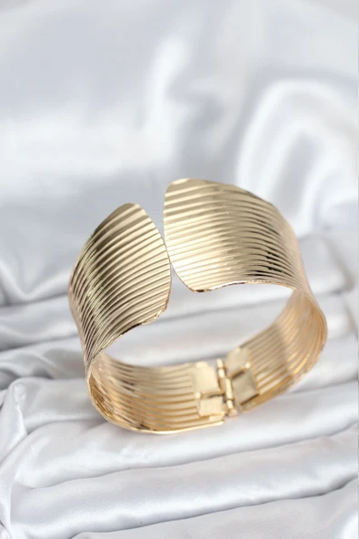 Pirinç Gold Renk Levha Model Kadın Bileklik - EBJ251025W38276 ürün görseli