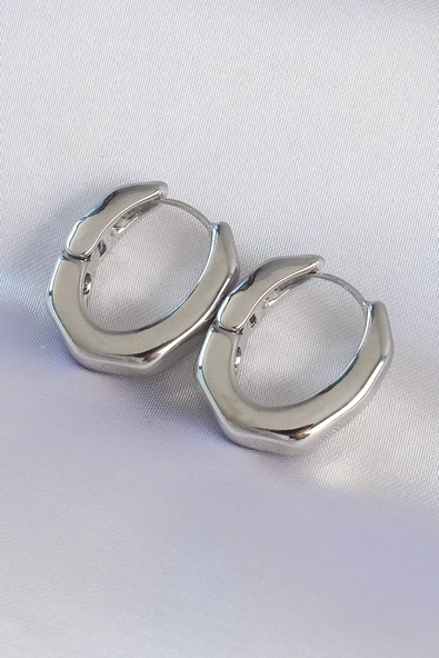 Pirinç Gümüş Renk Kalın Kemik Model Küpe - TJ-BKP8981 ürün görseli 1