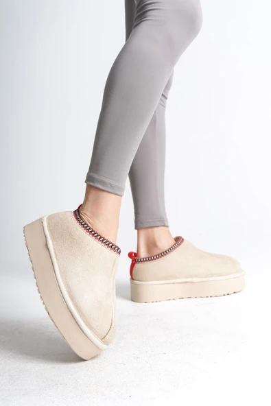 LEILA Bağcıksız Düz ve Kalın Taban İçi Kürklü Kısa Süet Kadın Bot  CKT - Krem - Resim 2