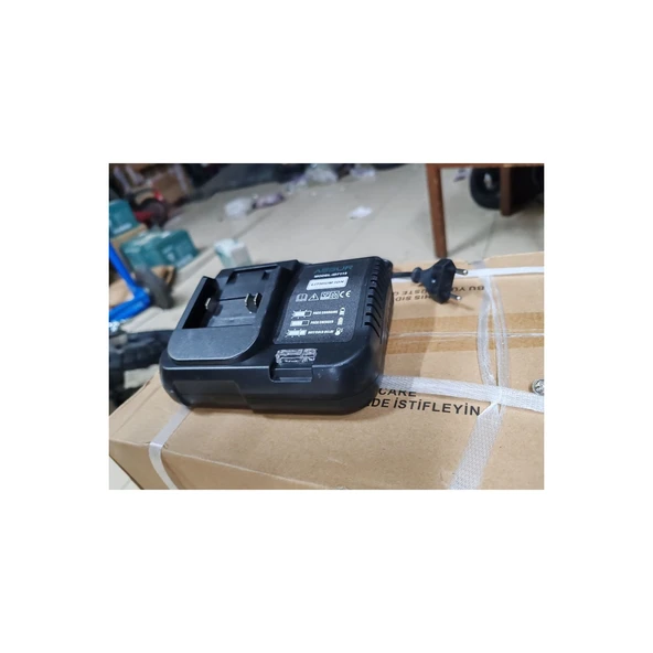 Şarj Aleti Lieber German 5 VE 10 pilli mödelere uyumludur - 5