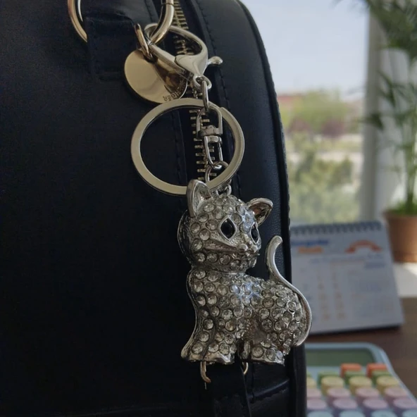 Hayvan Figürlü Anahtarlık Sevimli Tasarıma Sahip Gövdeli Anahtarlık Çanta Süsü Olarak da Kullanılabilen Dayanıklı ve Şık Aksesuar Hediyelik Ürün Olarak da Uygun Eğlenceli Anahtarlık Modeli - Resim 4