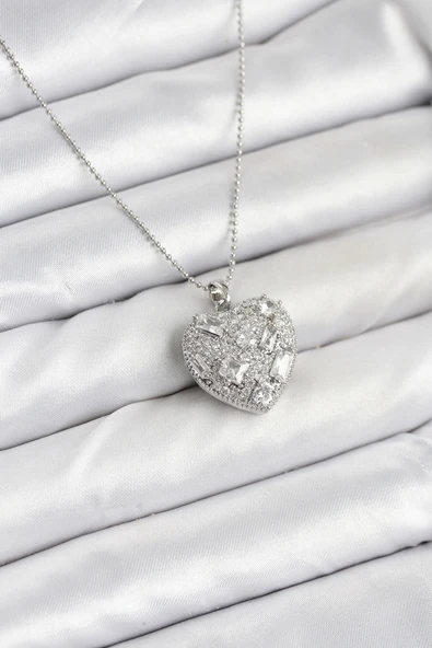 316L Çelik Zincir Gümüş Zirkon Taşlı Kalpli Kadın Kolye ürün görseli 1