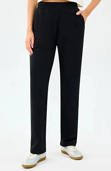 Skechers W Essential Regular S2610003 Kadın Eşofman Altı ürün görseli