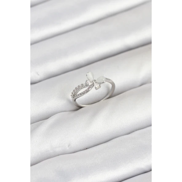 Pirinç Gümüş Renk Kelebek Zirkon Taşlı Kadın Yüzük