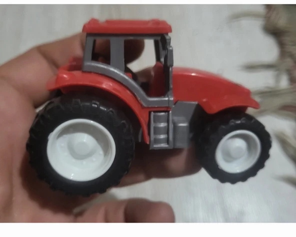 Oyuncak traktör küçük plastik ürün görseli