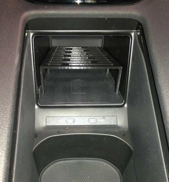 VOLKSWAGEN GRUBU  ID.4  TELEFON BÖLMESİ RAFI 4862095 ürün görseli 1