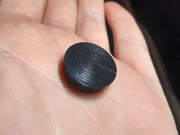 Volkswagen Golf Mk2 ÖN SİLECEK MEKANİZMA BAĞLANTI YERİ KAPAĞI ürün görseli 1