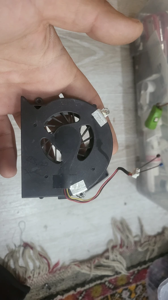 Cpu fan küçük 5 volt 3 pin ikinci el - Resim 3