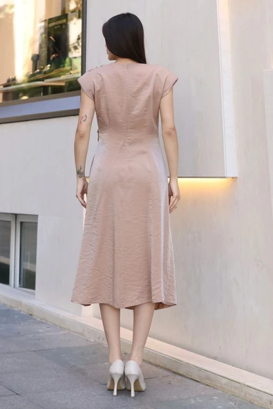 Toka ve Drape Detaylı Soft Saten Midi Elbise 6042-Bej - 8