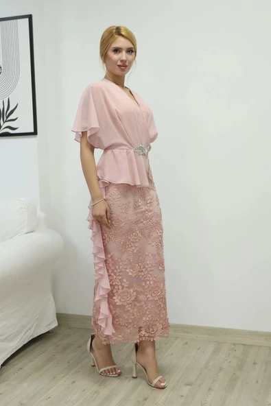 Kruvaze Yaka Şifon Dantel Kombinli Taş ve Fırfırlı Abiye Elbise 6051-Pudra - Resim 2