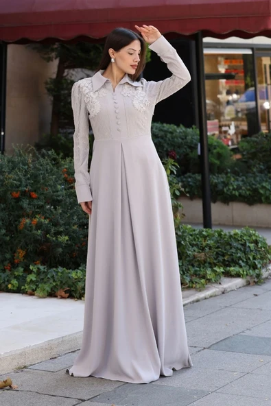 Gömlek Yaka Dantel İşleme ve Kaplamalı Kemerli Abiye Elbise 2764-Taş