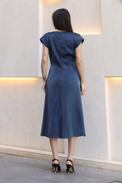 Toka ve Drape Detaylı Soft Saten Midi Elbise 6042-Lacivert - 5