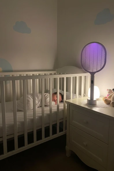 NACTUMU Kendiliğinden Standlı Şarj Göstergeli UV Işıklı Sinek Öldürme Raketi USB Şarjlı Beyaz Renk - Resim 2