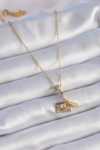 316L Çelik Gold Renk Kalp Detay Mektup Figür Charm Model Kadın Kolye - Resim 2