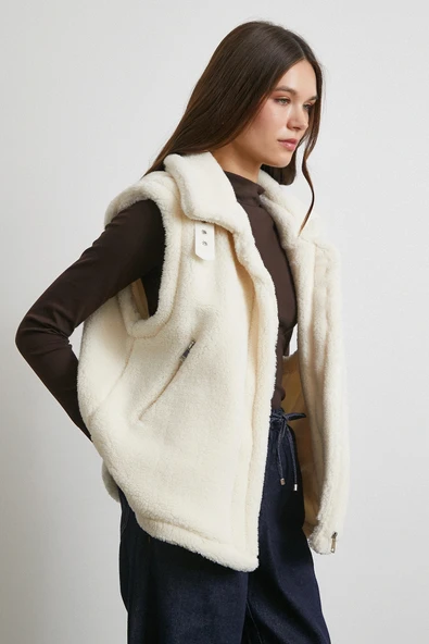 Yaka Detaylı Yumoş Yelek Ekru - Resim 3