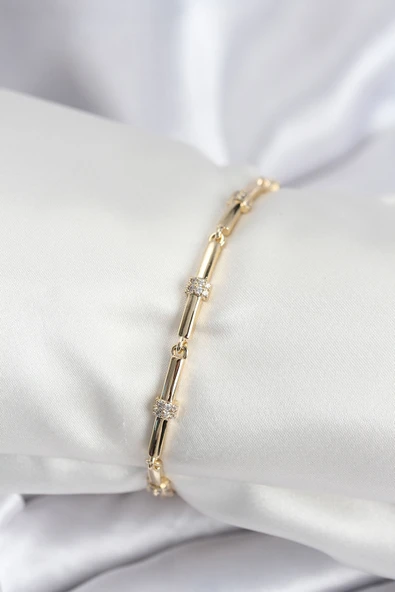 Pirinç VIP Seri Gold Renk Parçalı Model Zirkon Taşlı Kadın Bileklik - TJ-BB7941 ürün görseli